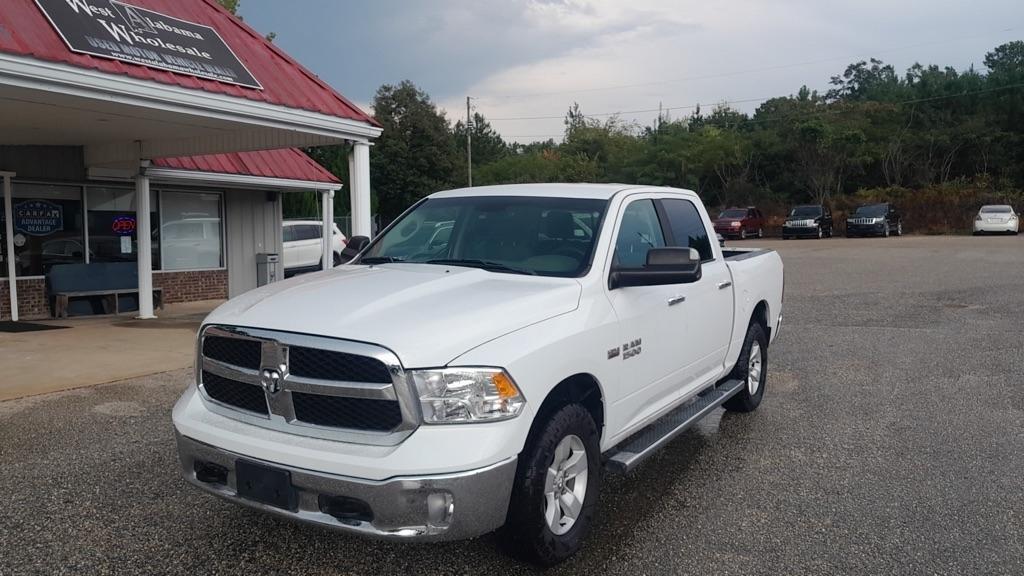 2017 RAM 1500 SLT Crew Cab SWB 4WD