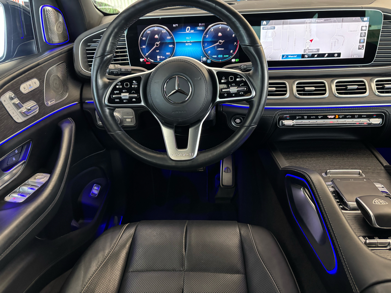 2023 Mercedes Benz GLS Maybach 600 4MATIC photo 3