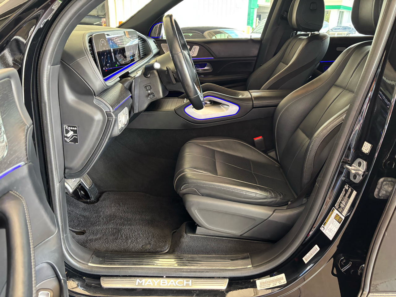 2023 Mercedes Benz GLS Maybach 600 4MATIC photo 4