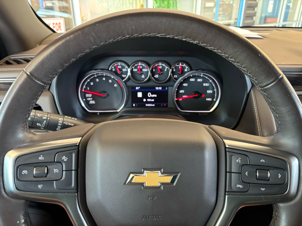2021 Chevrolet Suburban LT photo 13