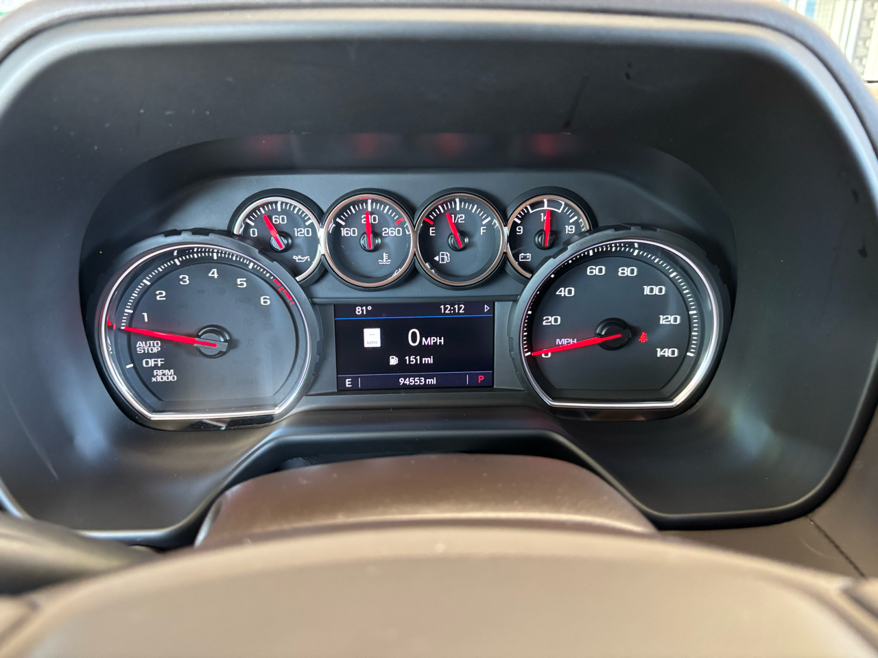 2021 Chevrolet Suburban LT photo 14