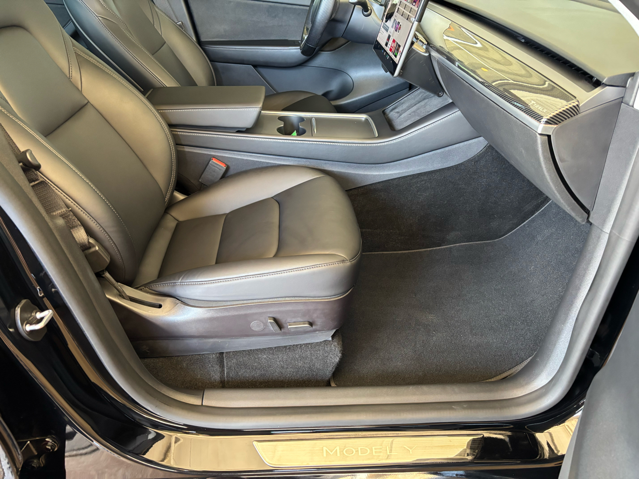 2021 Tesla Model Y Performance photo 14
