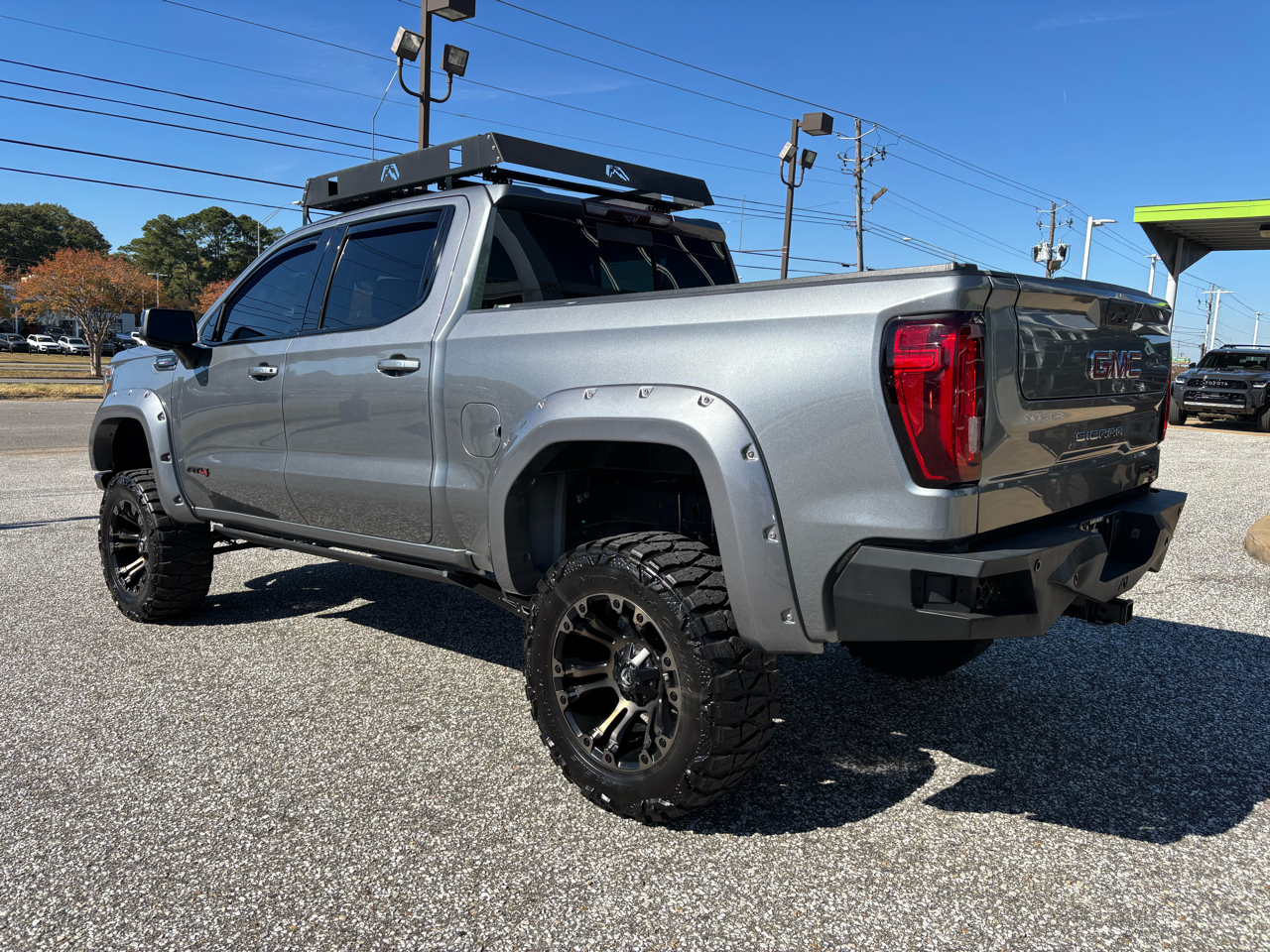 GMC Sierra 1500 4WD Crew Cab 147" AT4 2021