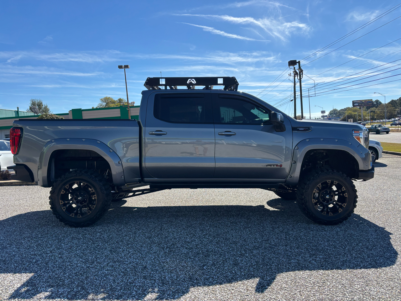 GMC Sierra 1500 4WD Crew Cab 147" AT4 2021