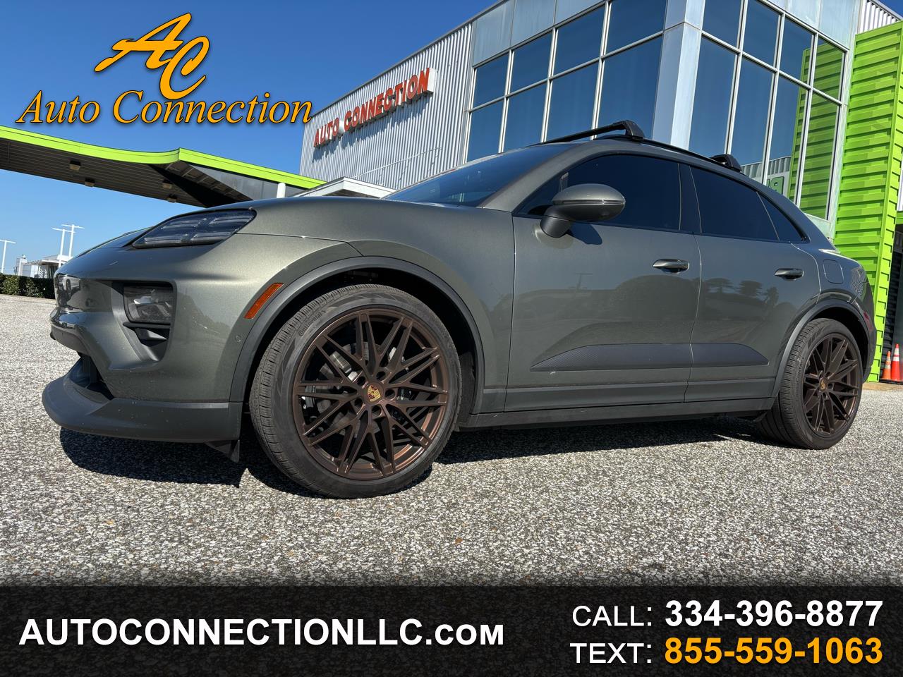 2024 Porsche Macan Electric 4 AWD