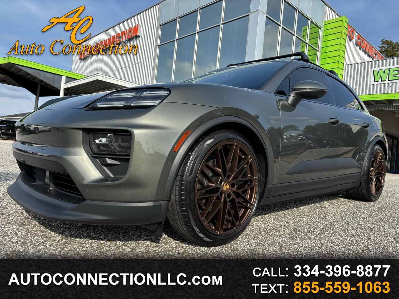 2024 Porsche Macan Electric 4 AWD