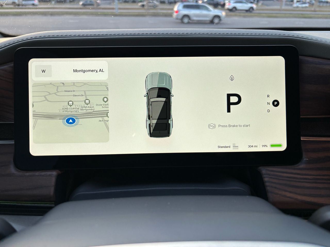 Rivian R1S Adventure Quad-Motor Large Pack 2024