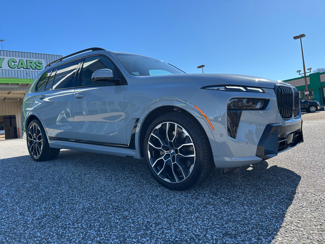 BMW X7 xDrive40i Sports Activity Vehicle 2025