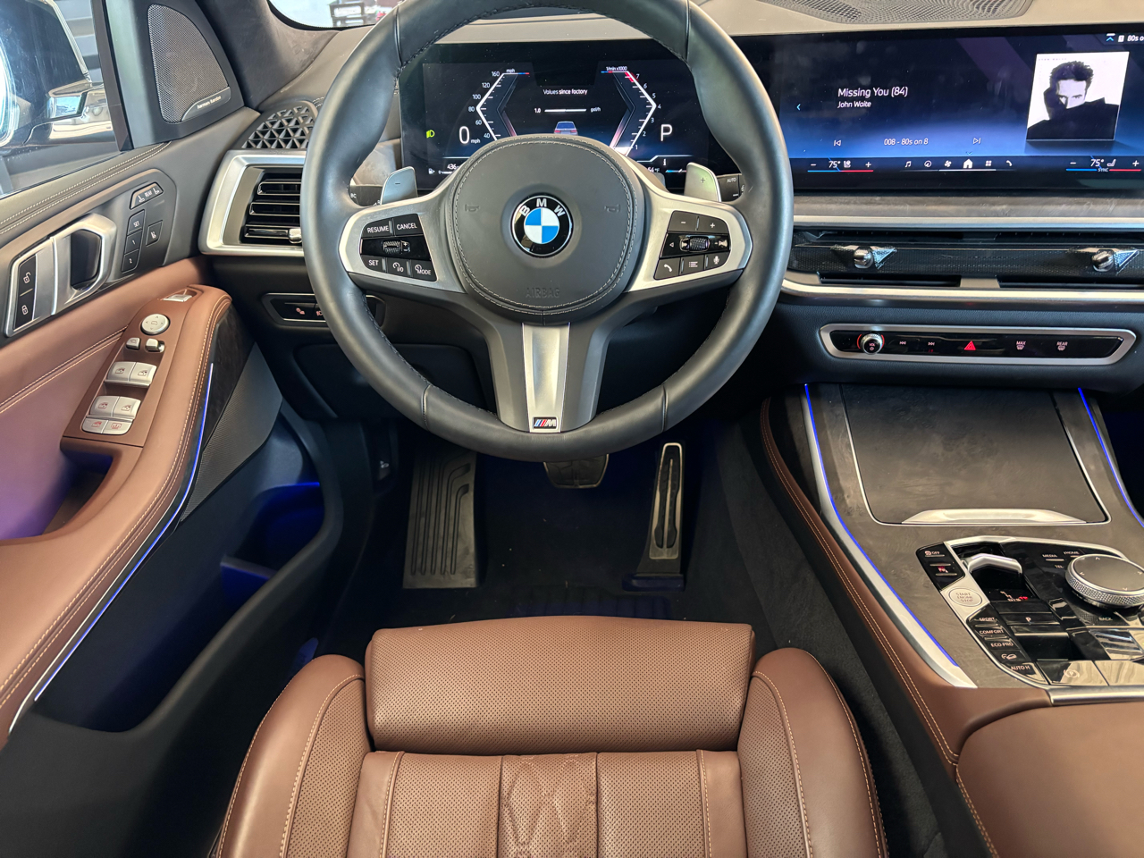BMW X7 xDrive40i Sports Activity Vehicle 2025