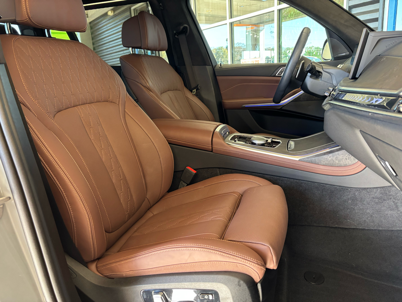 BMW X7 xDrive40i Sports Activity Vehicle 2025