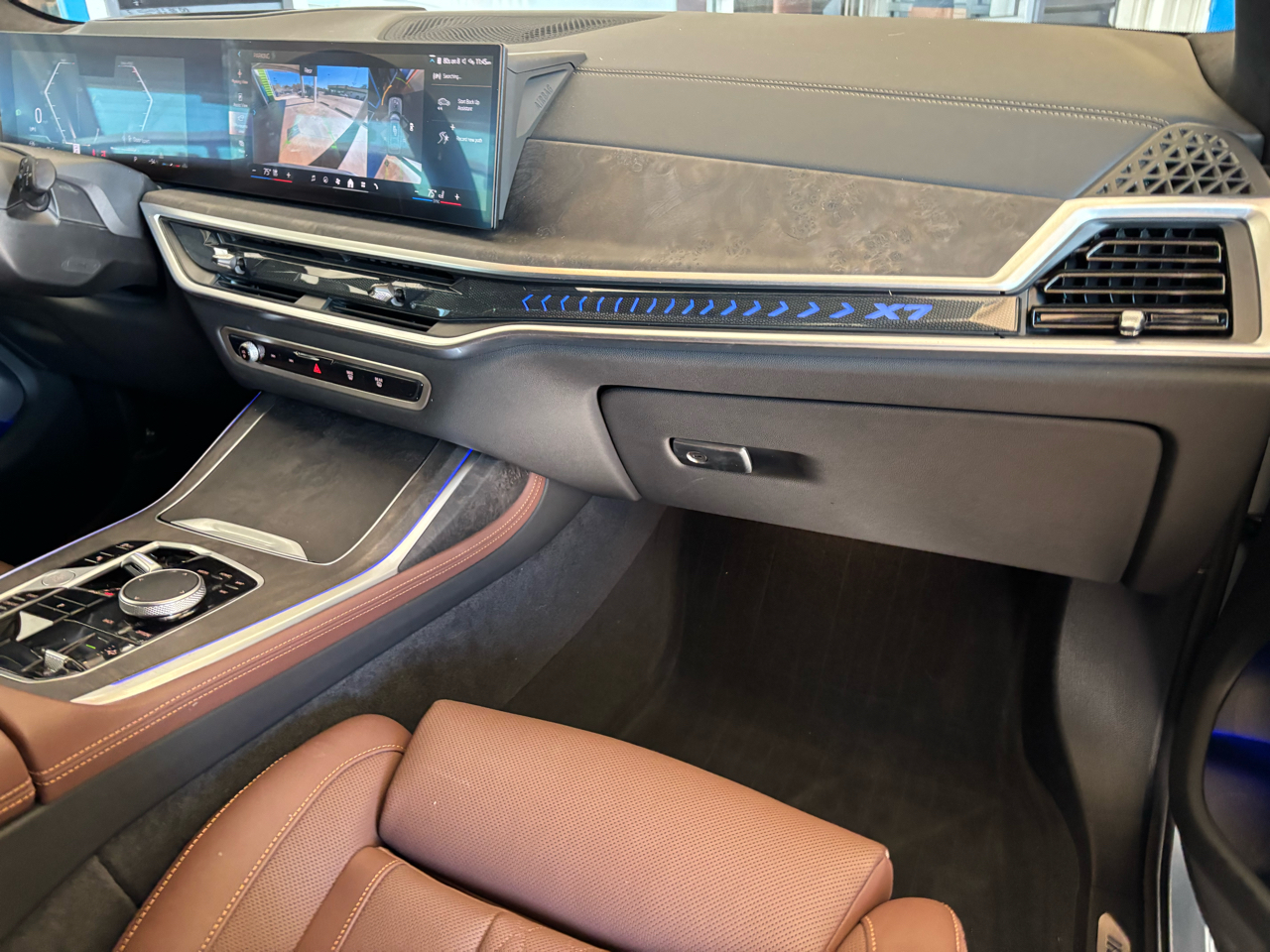 BMW X7 xDrive40i Sports Activity Vehicle 2025