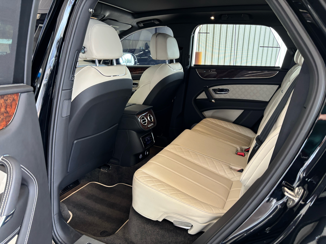 Bentley Bentayga Mulliner AWD 2018