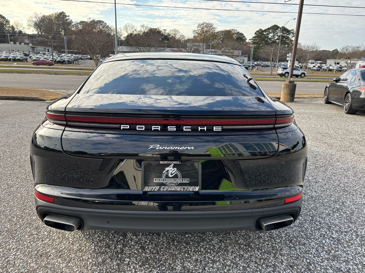 Porsche Panamera RWD 2025