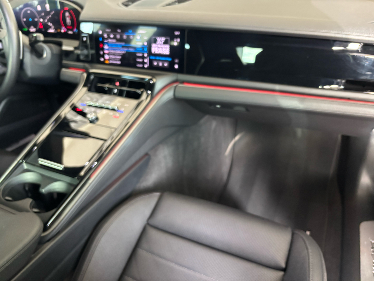 Porsche Panamera RWD 2025