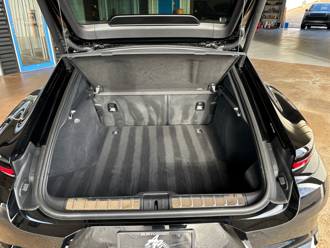 Porsche Panamera RWD 2025