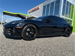 2025 Porsche Panamera 