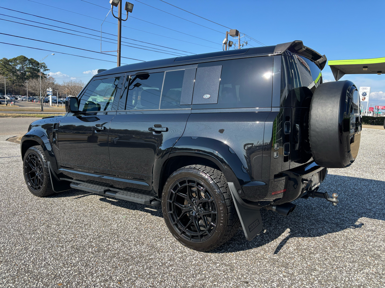 Land Rover Defender 110 P525 V8 Carpathian Edition 2024