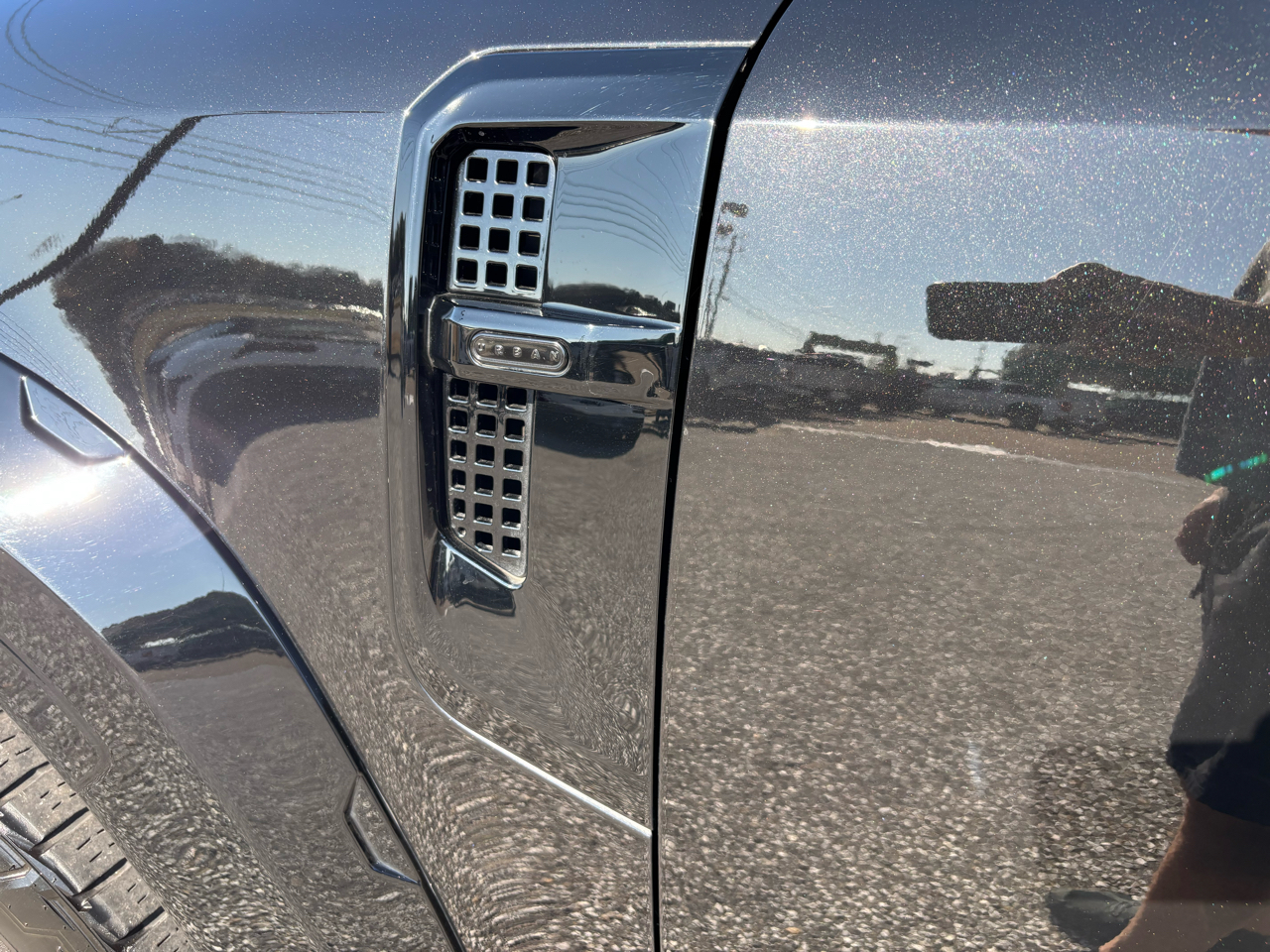 Land Rover Defender 110 P525 V8 Carpathian Edition 2024