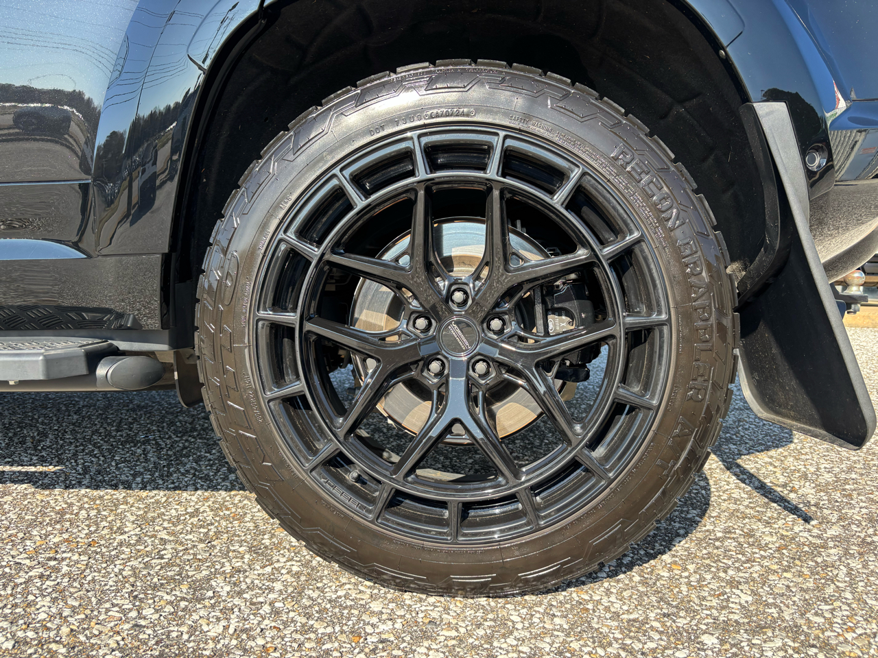 Land Rover Defender 110 P525 V8 Carpathian Edition 2024