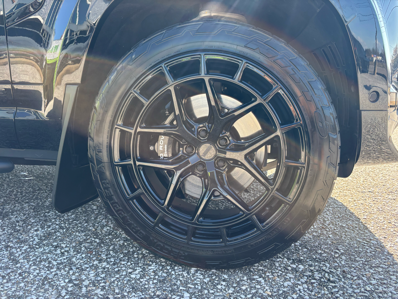 Land Rover Defender 110 P525 V8 Carpathian Edition 2024