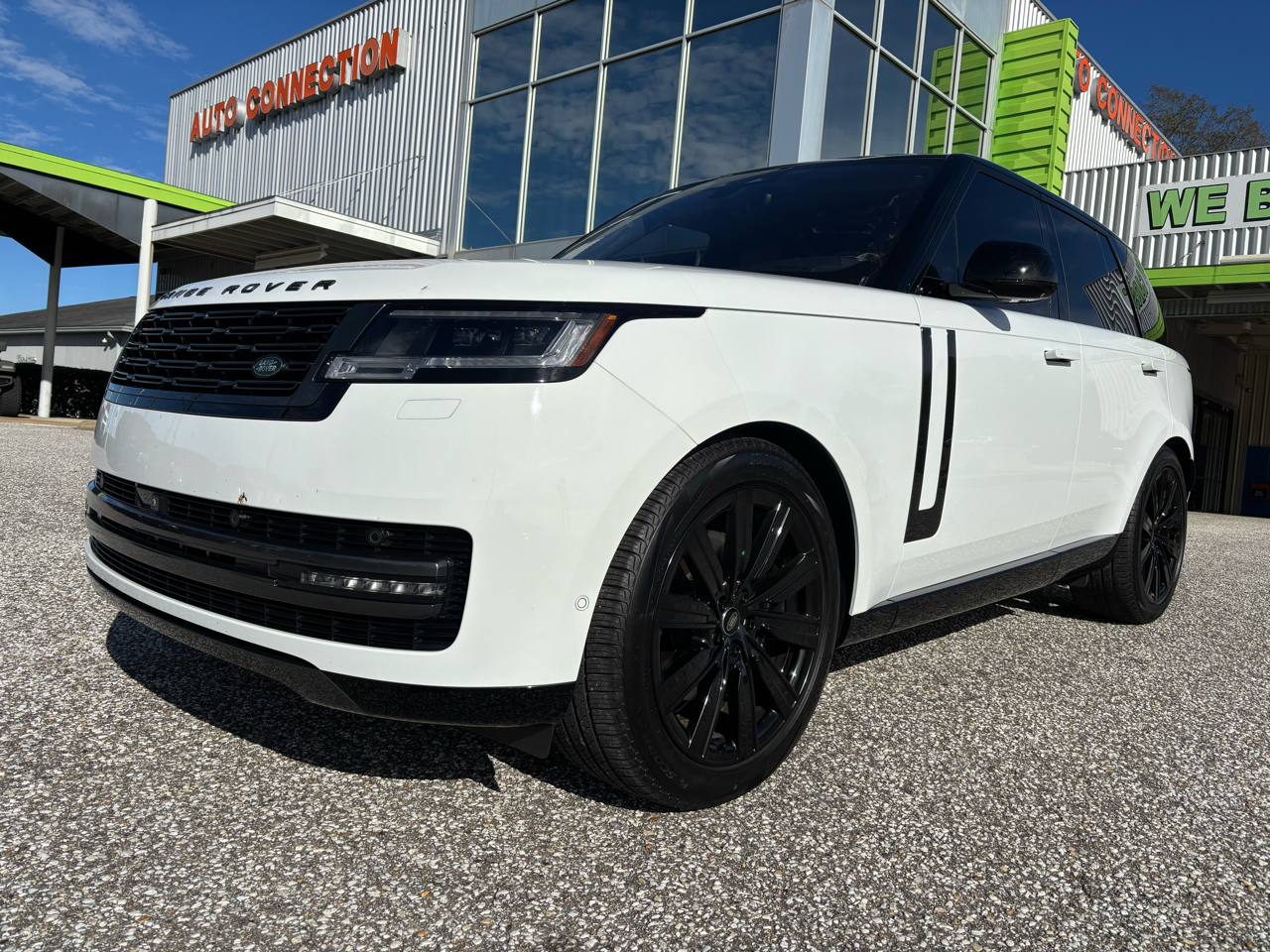 Land Rover Range Rover P400 SE SWB 2023