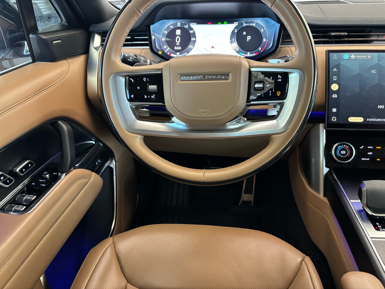 Land Rover Range Rover P400 SE SWB 2023