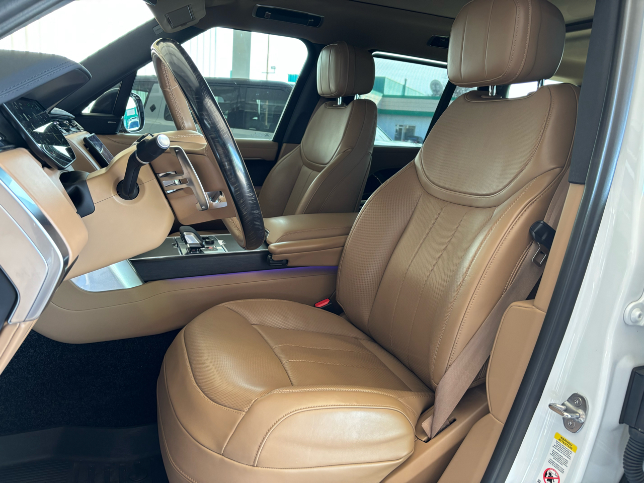 Land Rover Range Rover P400 SE SWB 2023