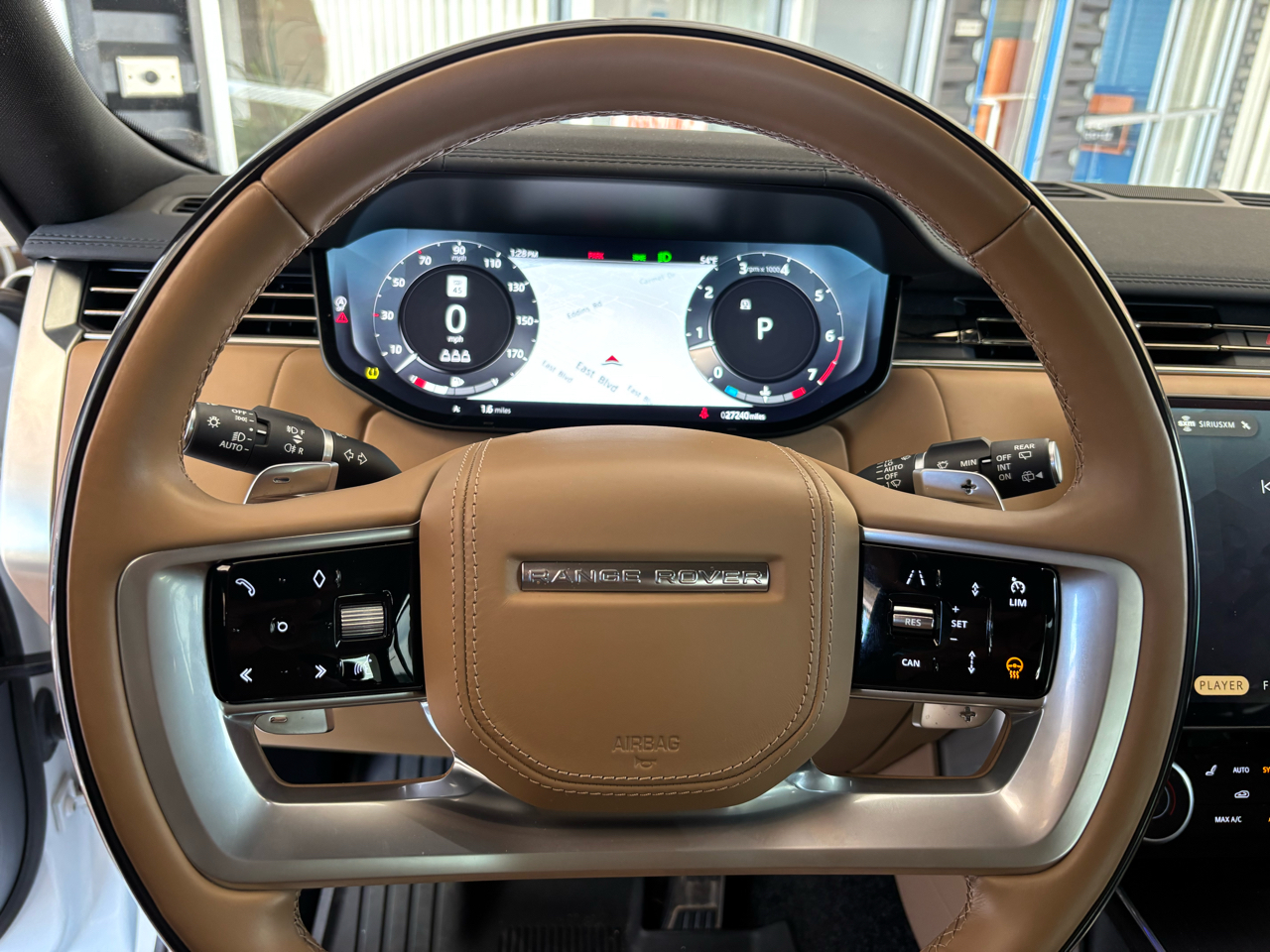 Land Rover Range Rover P400 SE SWB 2023