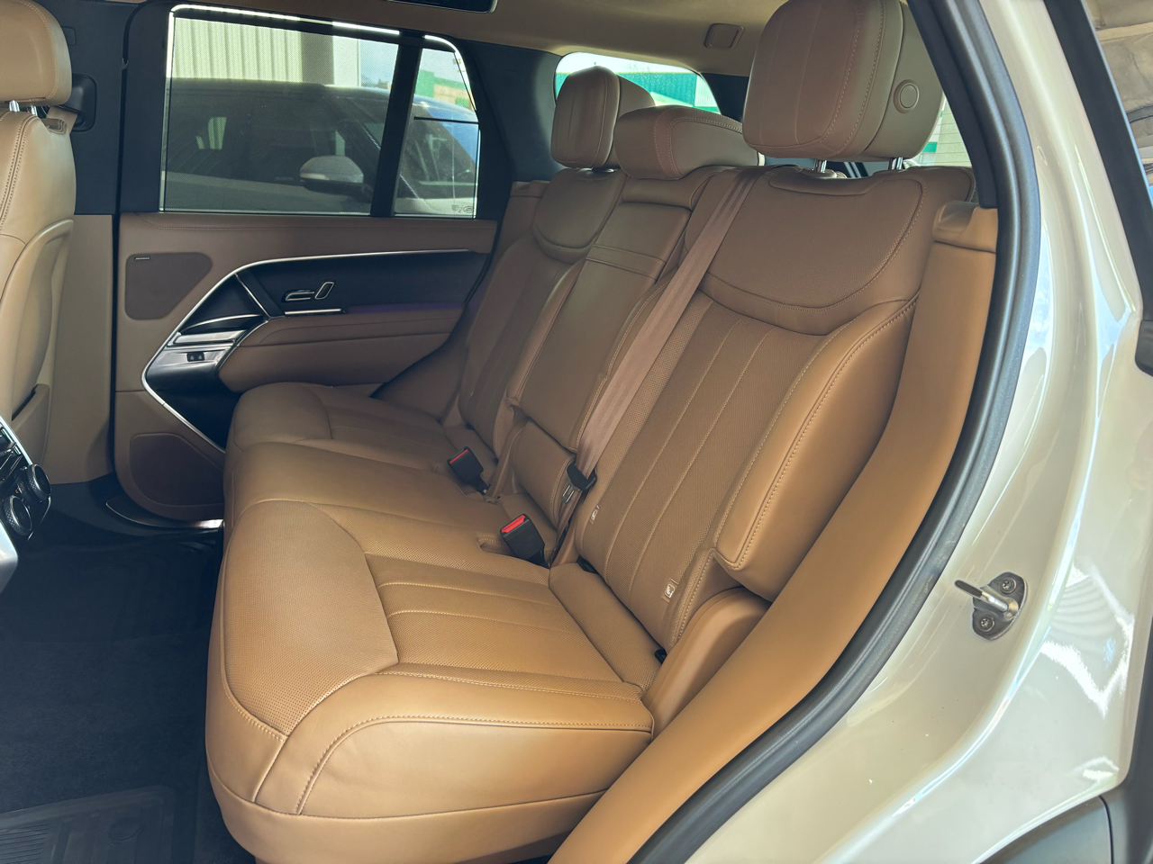 Land Rover Range Rover P400 SE SWB 2023