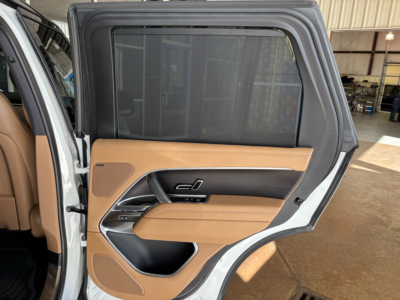 Land Rover Range Rover P400 SE SWB 2023