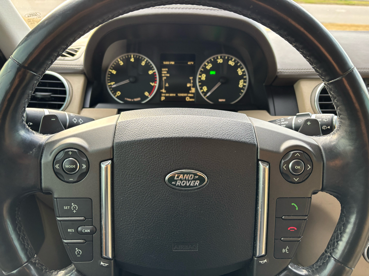 Land Rover LR4 4WD 4dr LUX 2014