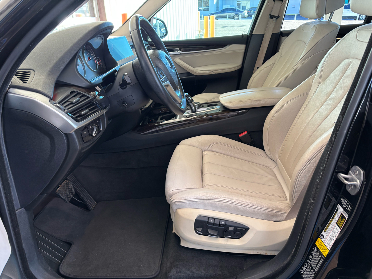 BMW X5 AWD 4dr xDrive50i 2014