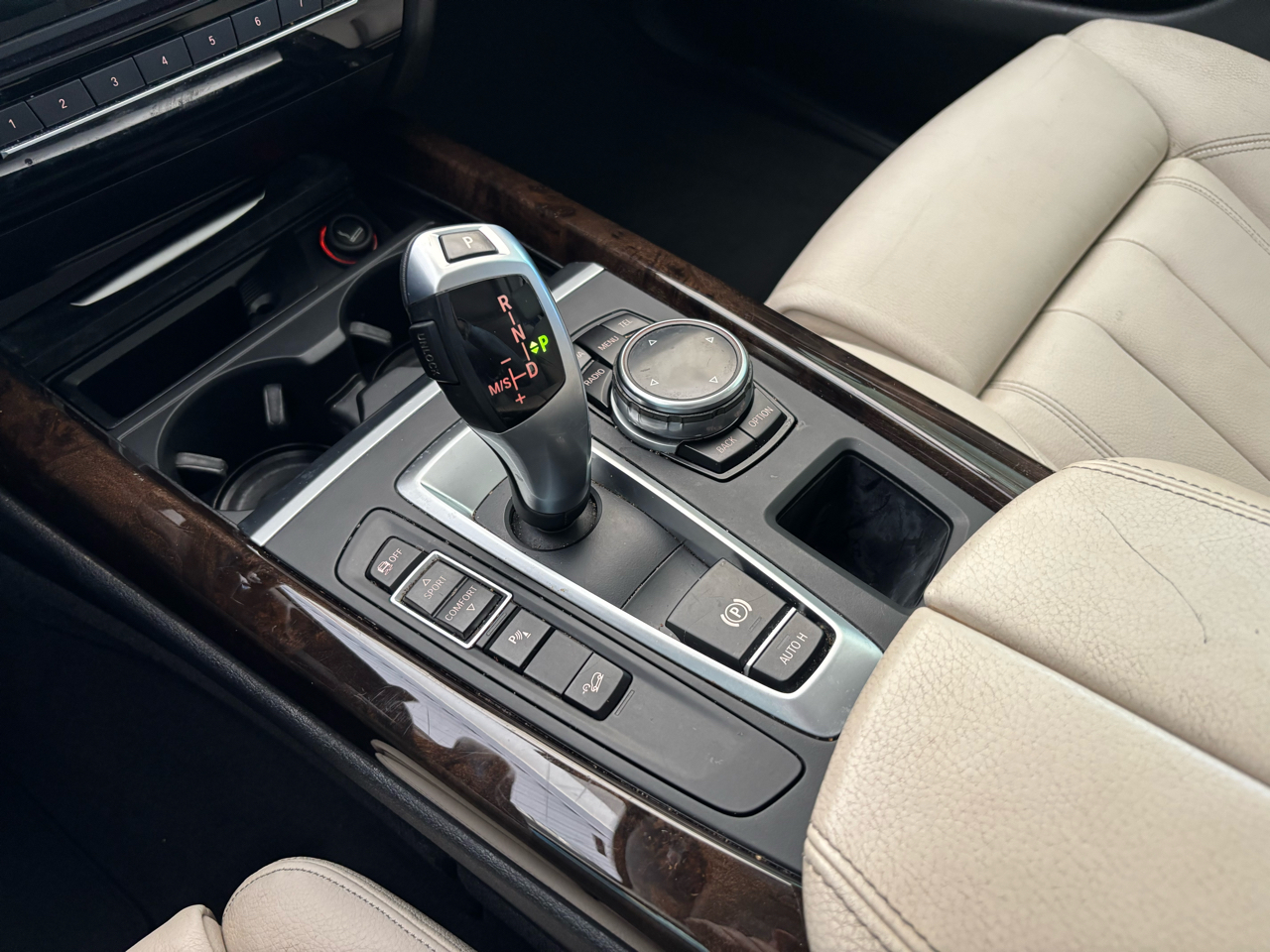 BMW X5 AWD 4dr xDrive50i 2014