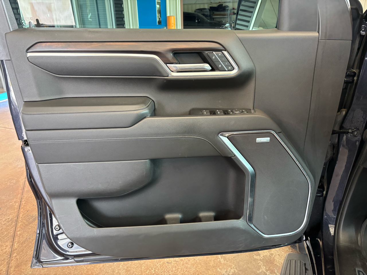 GMC Sierra 1500 4WD Crew Cab 147" SLT 2022