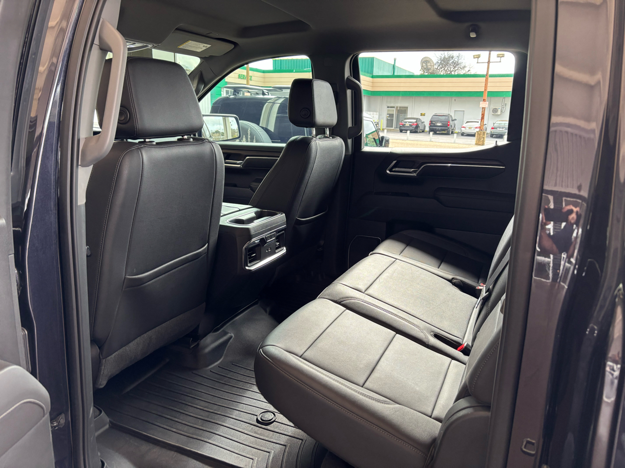 GMC Sierra 1500 4WD Crew Cab 147" SLT 2022