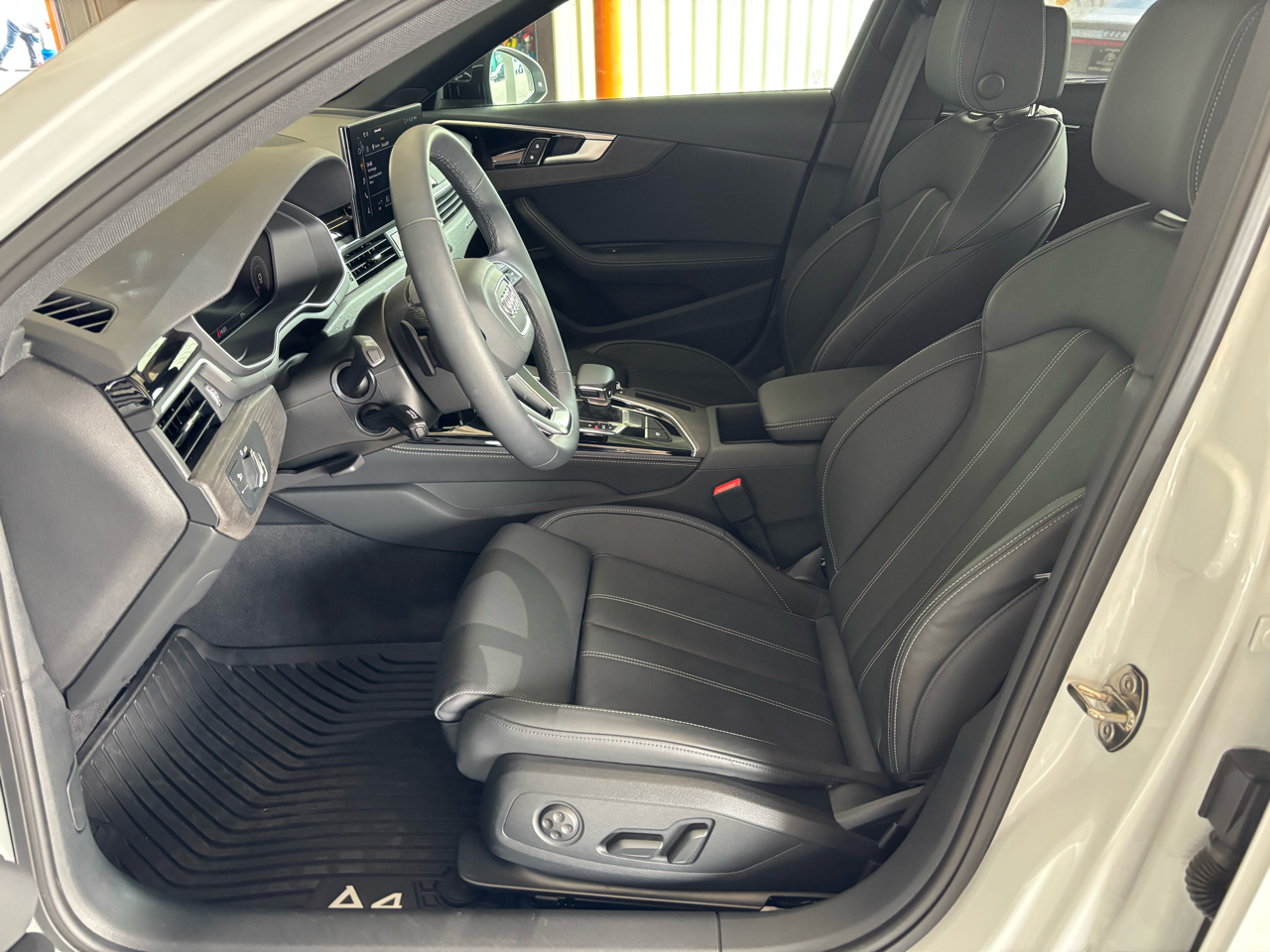 Audi A4 allroad Premium Plus 45 TFSI quattro 2023