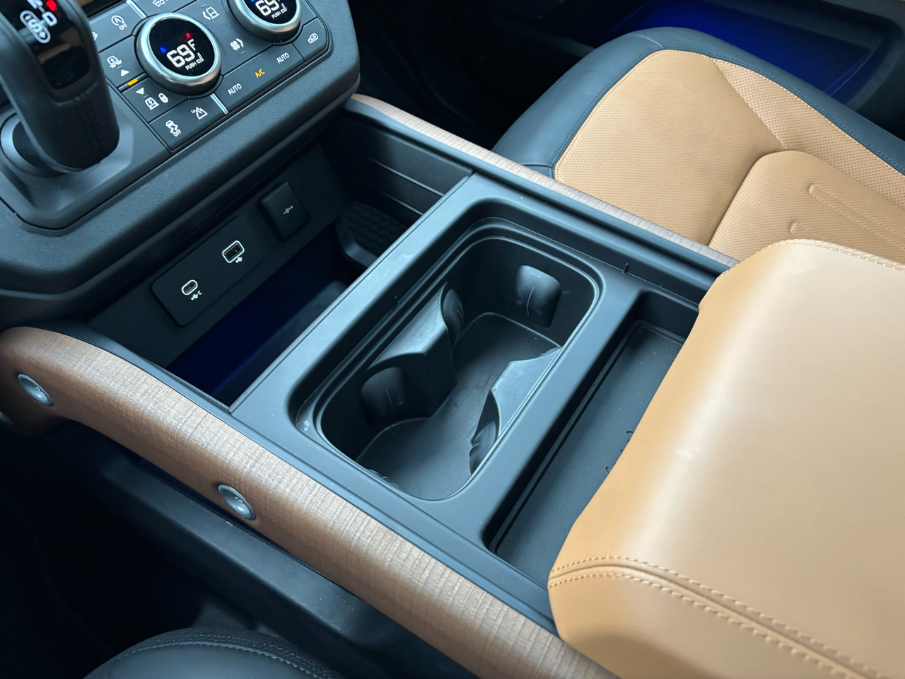 Land Rover Defender 110 P400 X 2024