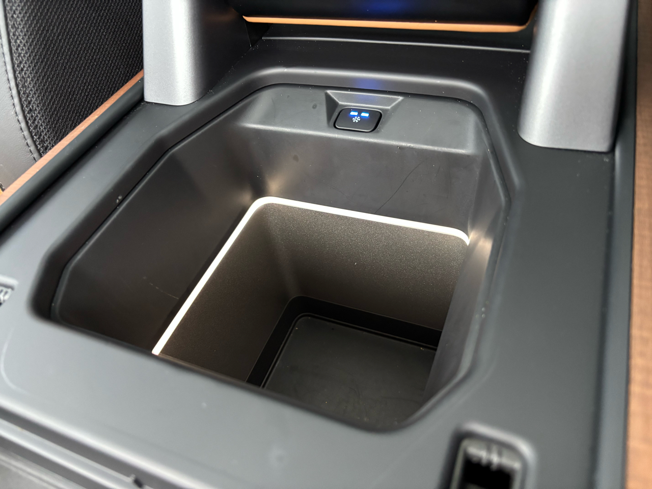 Land Rover Defender 110 P400 X 2024