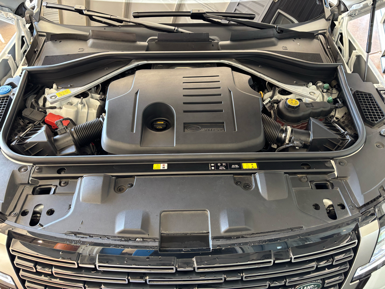 Land Rover Range Rover P400 SE SWB 2023