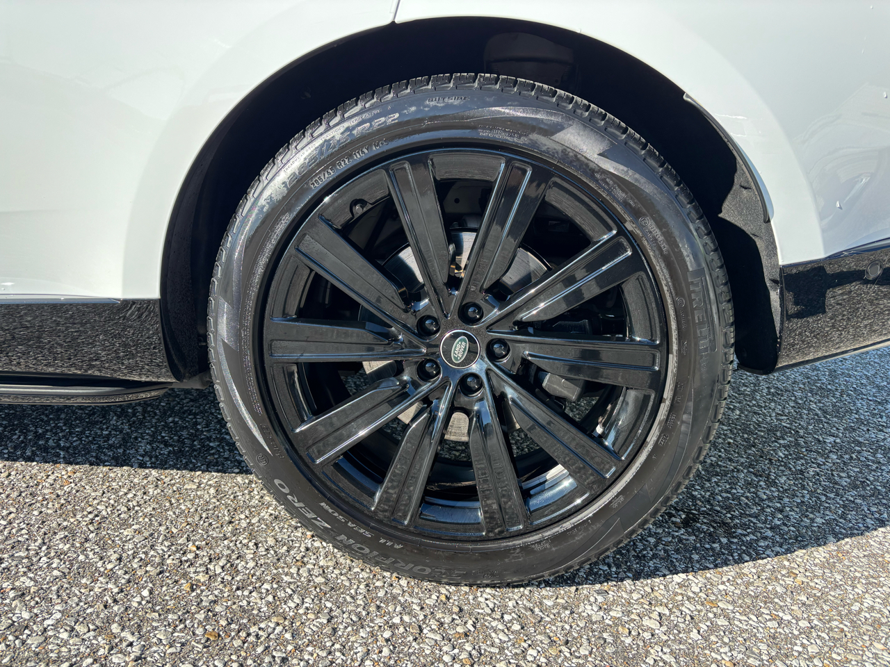 Land Rover Range Rover P400 SE SWB 2023