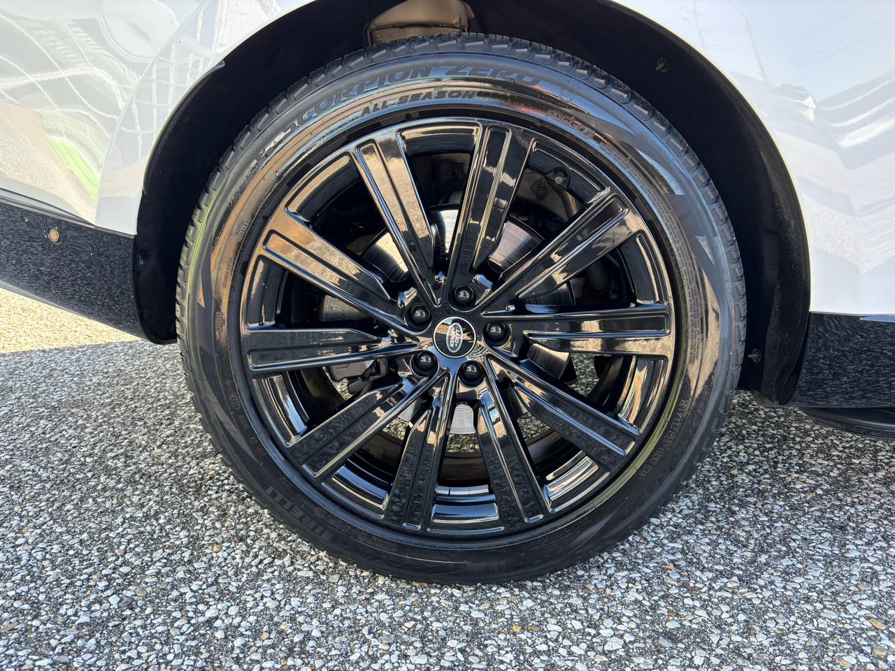 Land Rover Range Rover P400 SE SWB 2023