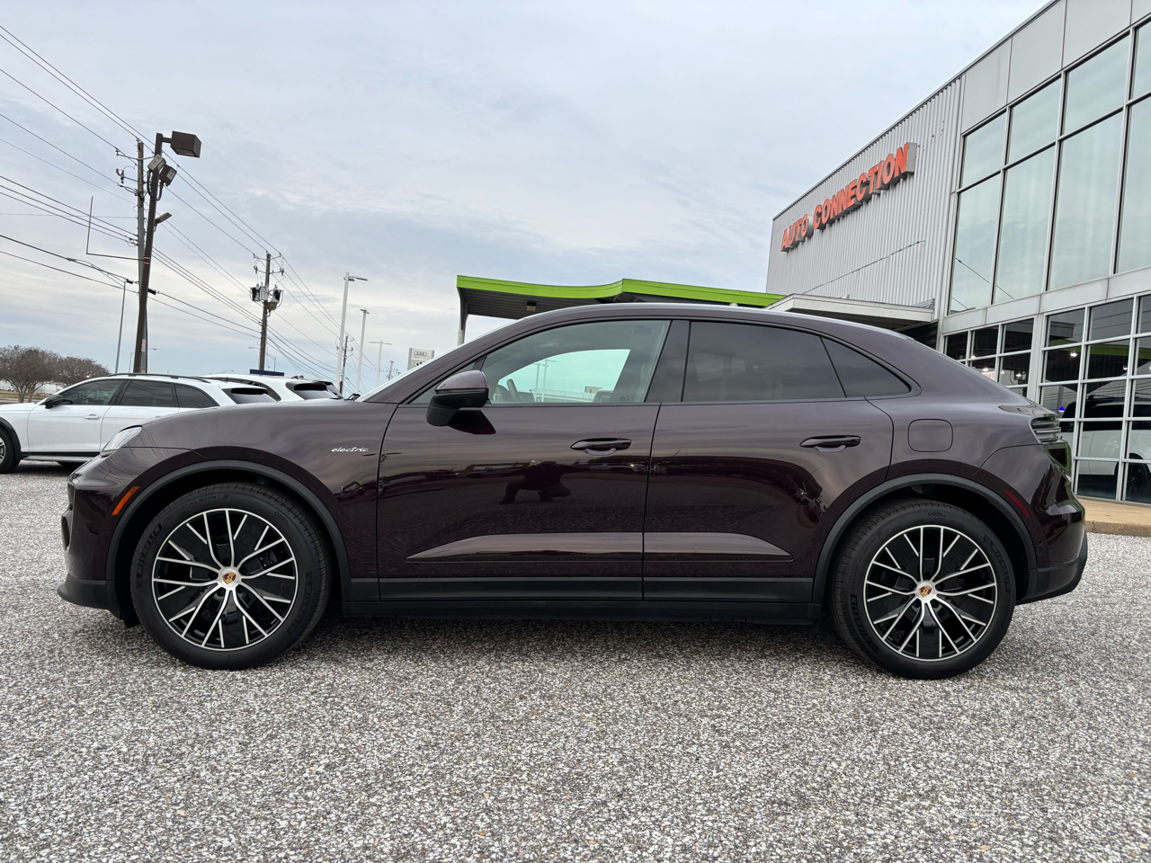 Porsche Macan Electric 4 AWD 2024