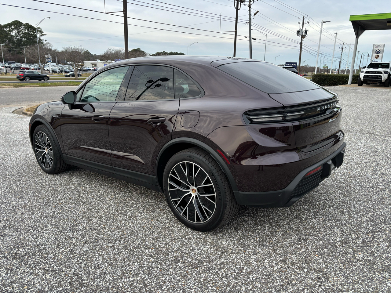 Porsche Macan Electric 4 AWD 2024