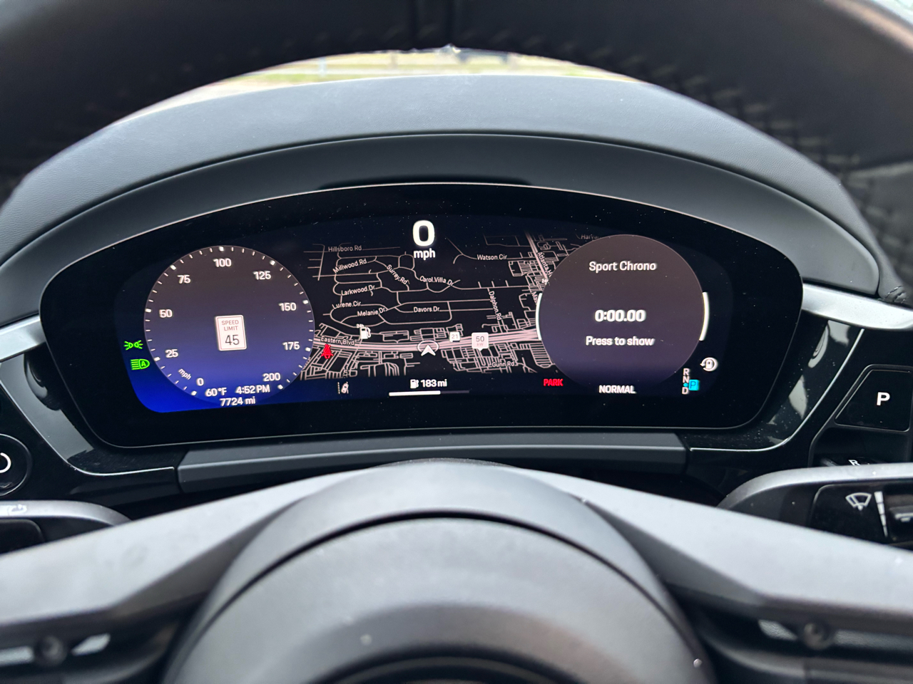 Porsche Macan Electric 4 AWD 2024