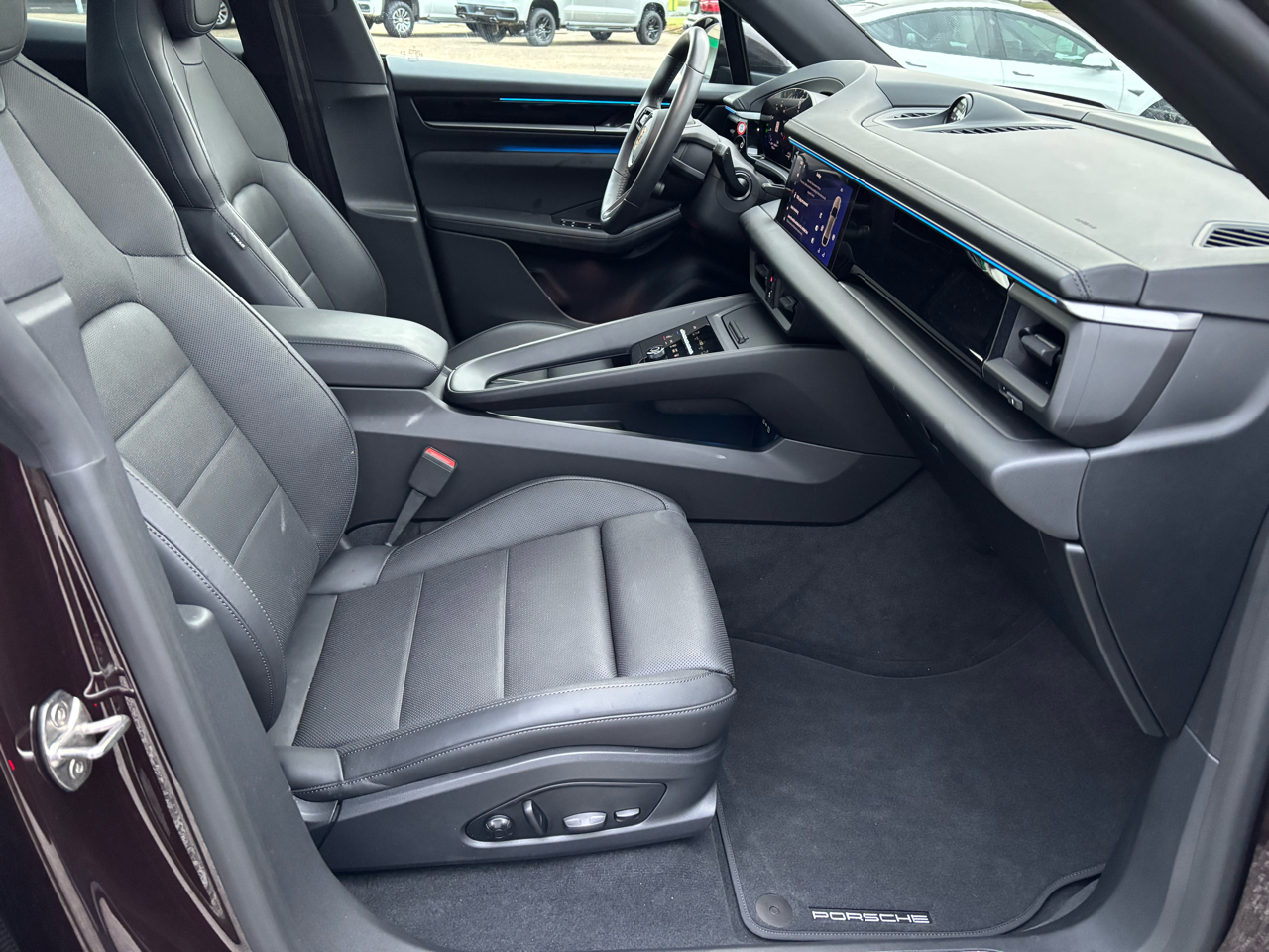 Porsche Macan Electric 4 AWD 2024