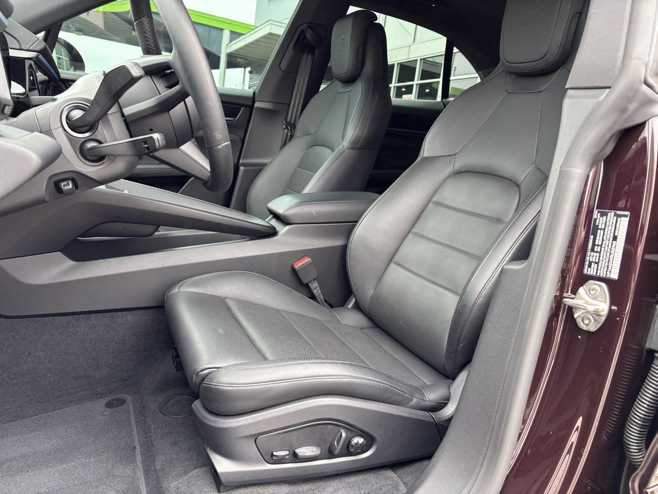 Porsche Macan Electric 4 AWD 2024