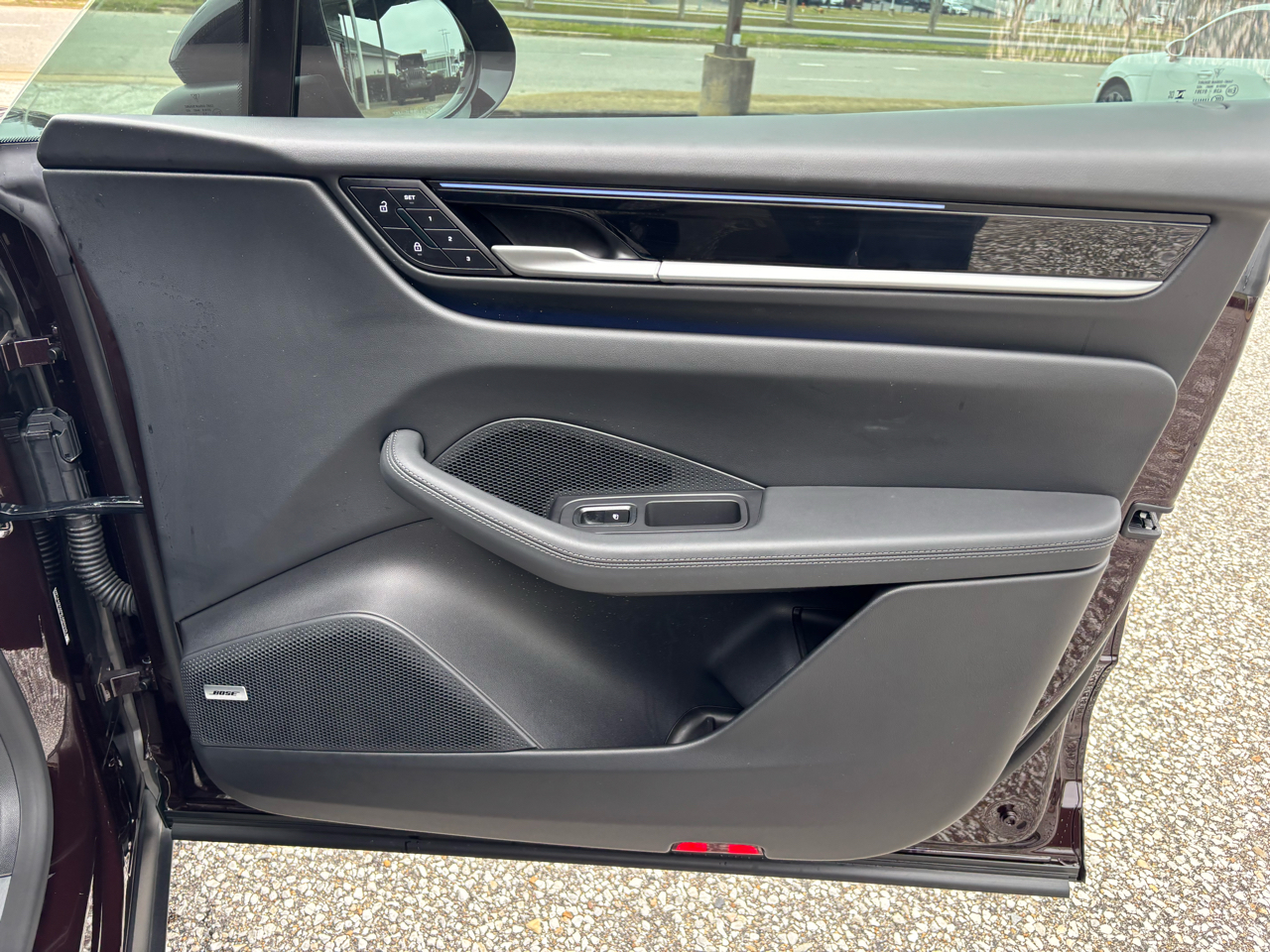 Porsche Macan Electric 4 AWD 2024