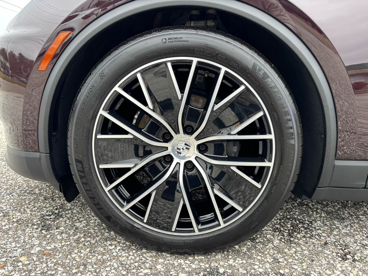 Porsche Macan Electric 4 AWD 2024