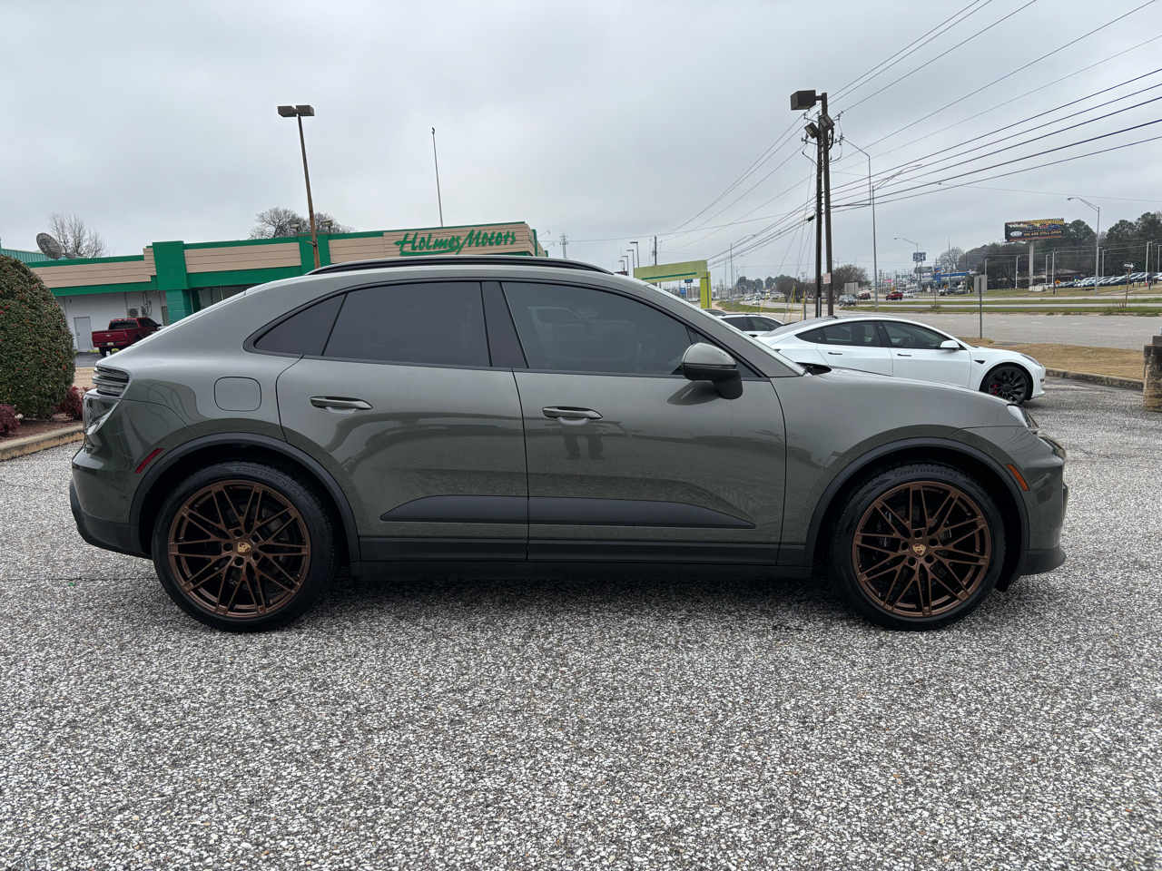 Porsche Macan Electric 4 AWD 2024