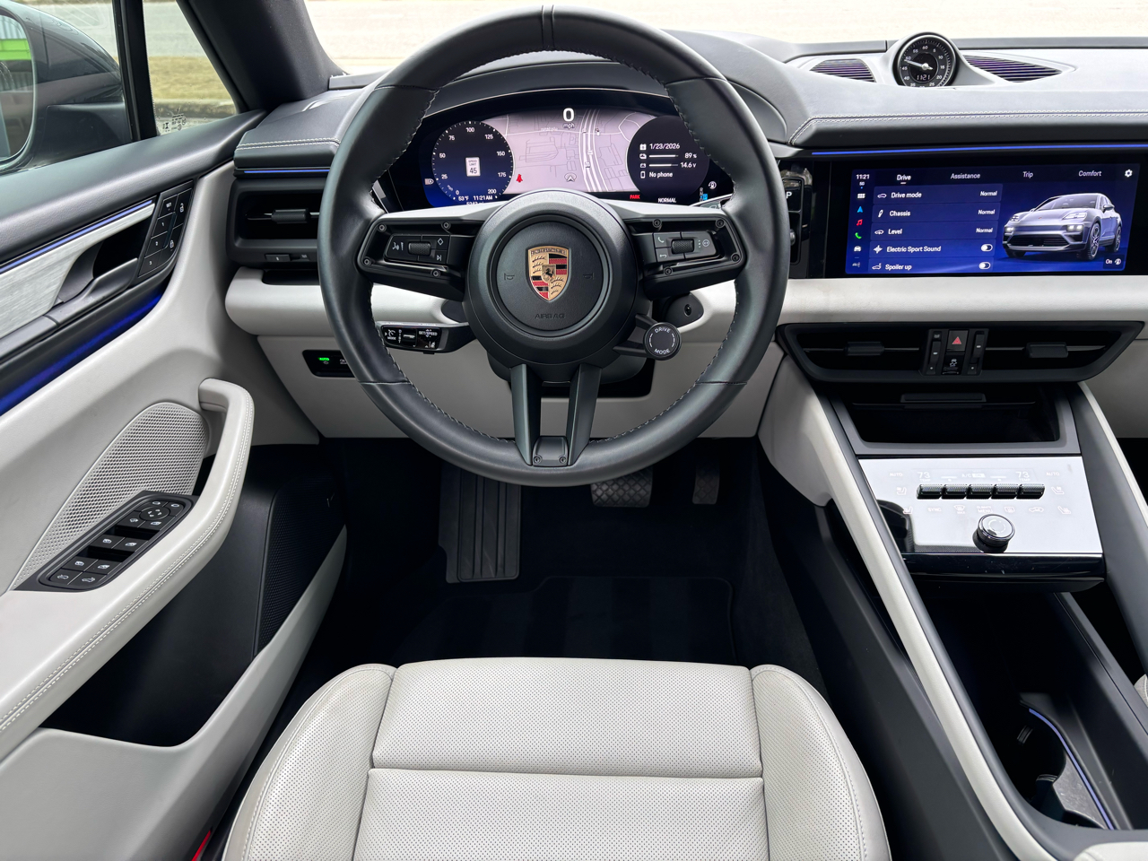 Porsche Macan Electric 4 AWD 2024